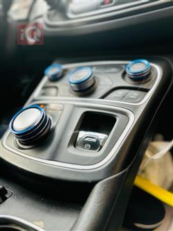 Chrysler 200